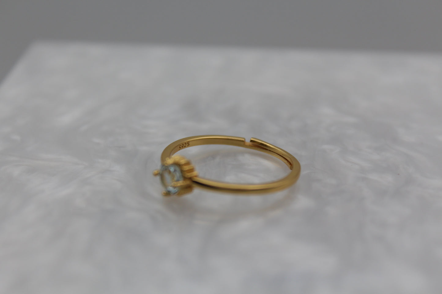 Topaz Resizable Ring | Vidi Resizable Ring | Young's Jewellery