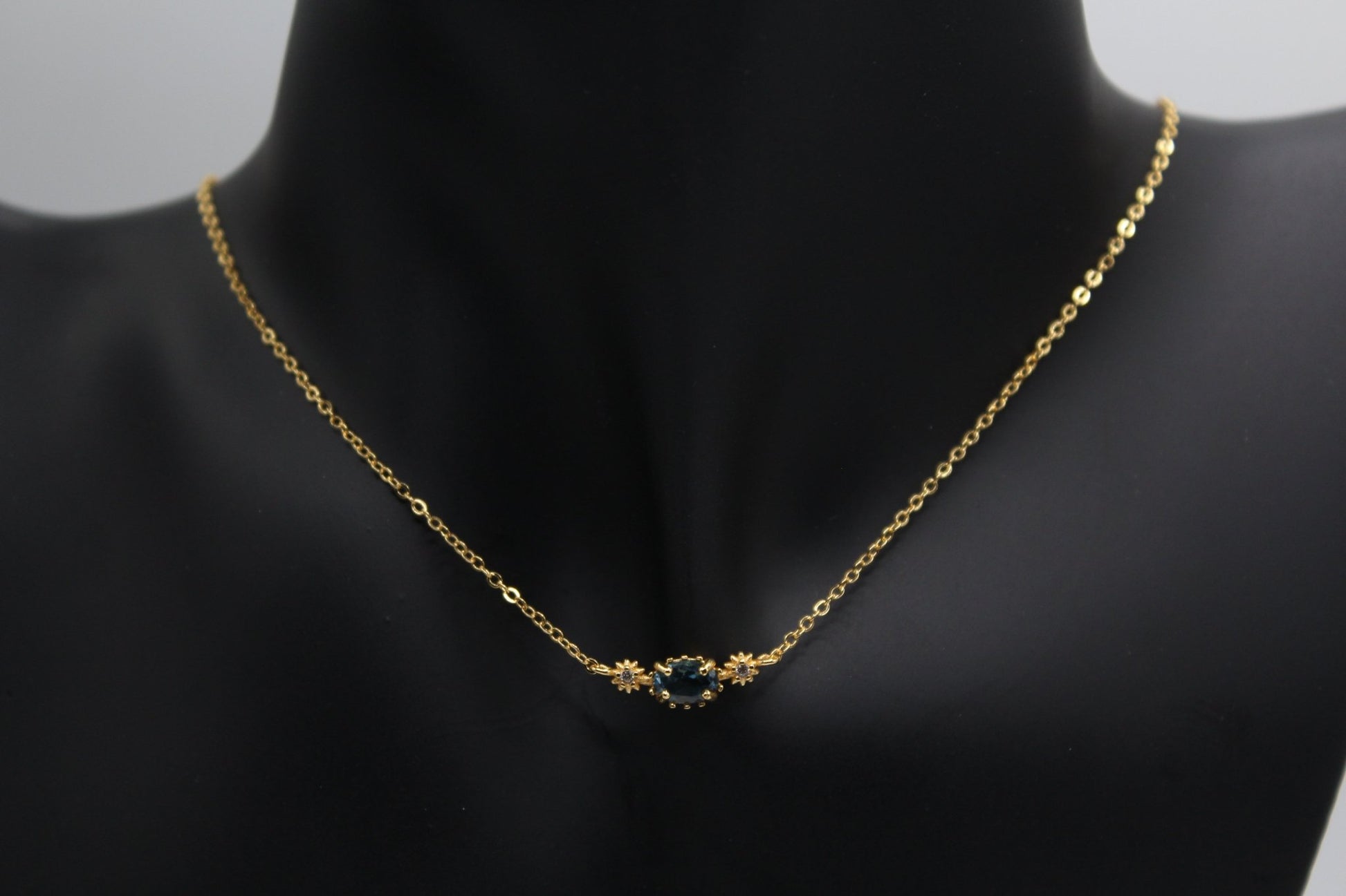 Bleau Gold Chain | Topaz Gold Chain | Young's Jewellery