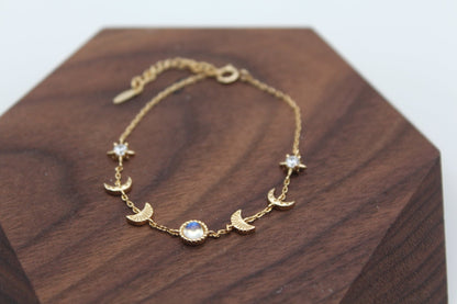 Leia Moonstone Bracelet | Gold Moonstone Bracelet | Young's Jewellery